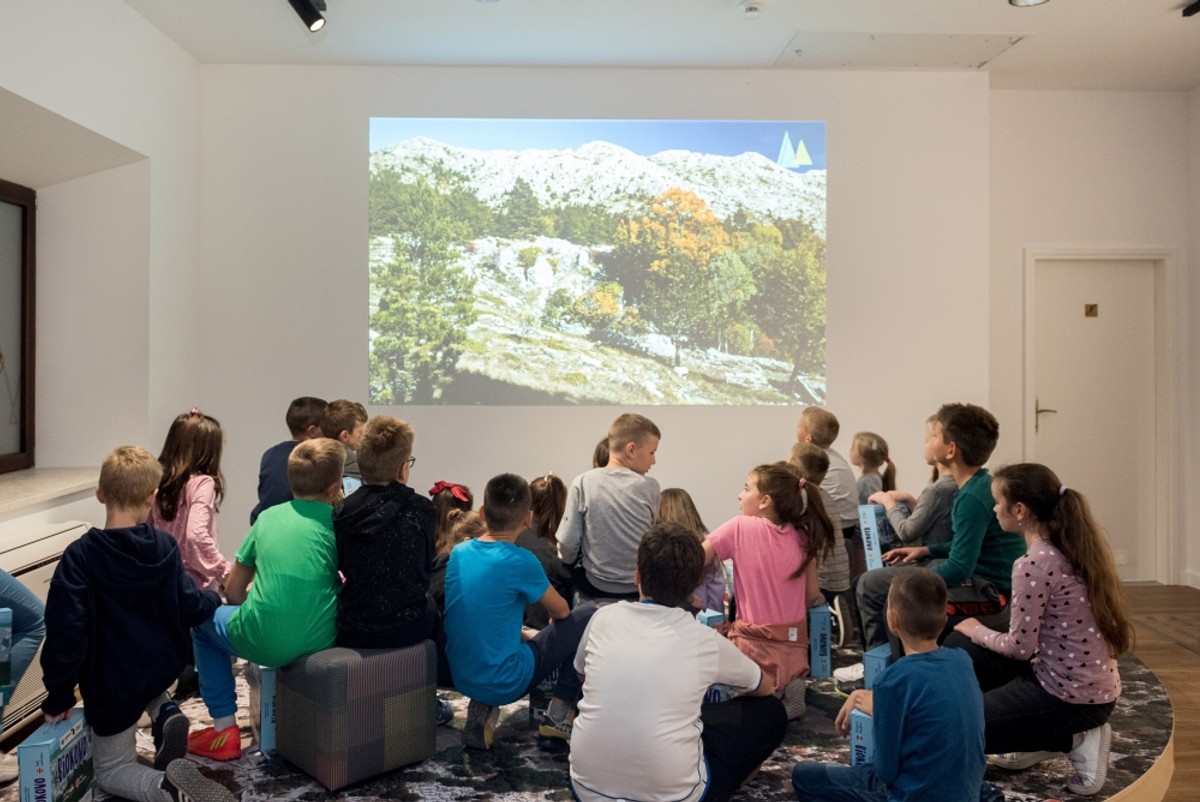 Posjetiteljski centar 'Akademik Josip Roglić' 