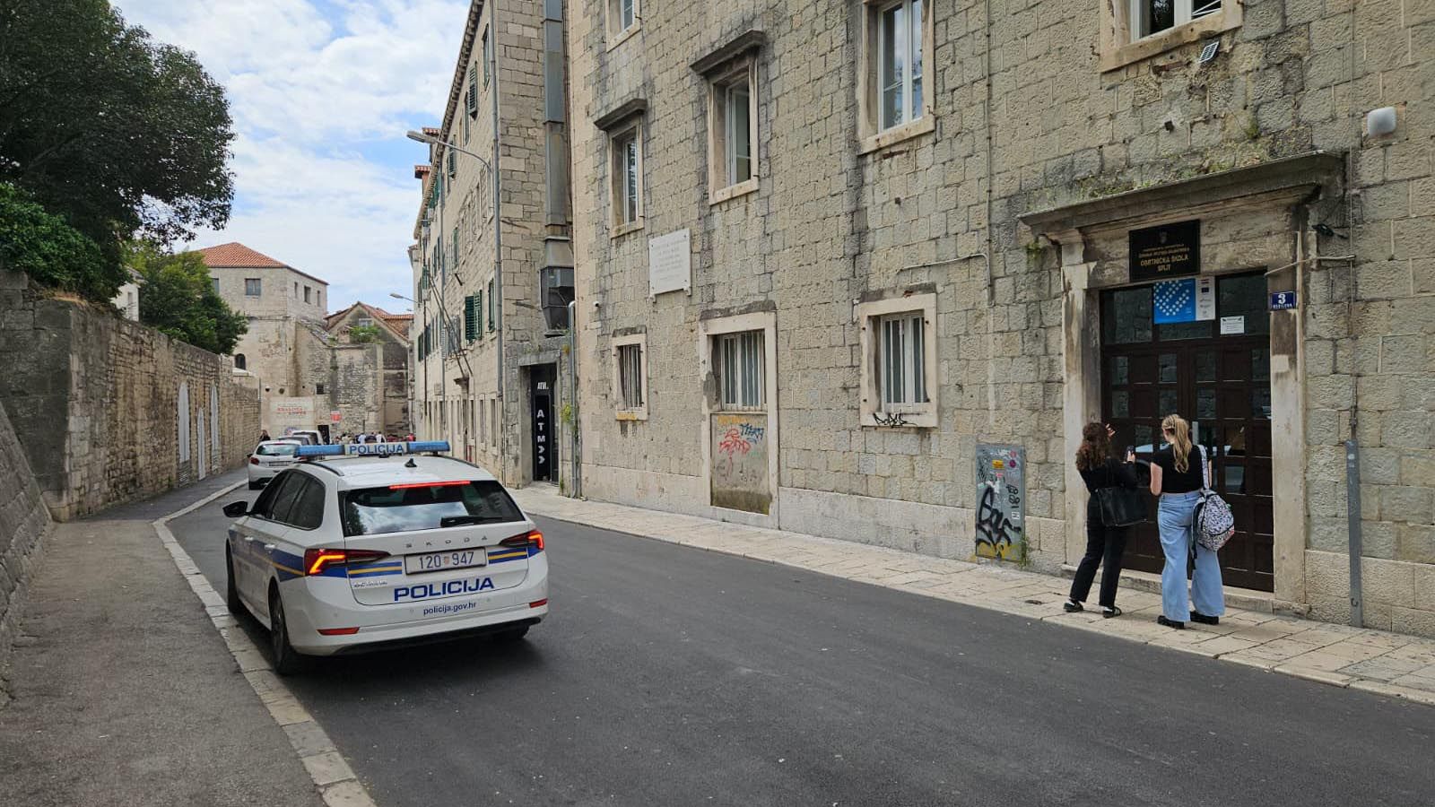 Opet dojave o bombama u školama u Splitu i okolici