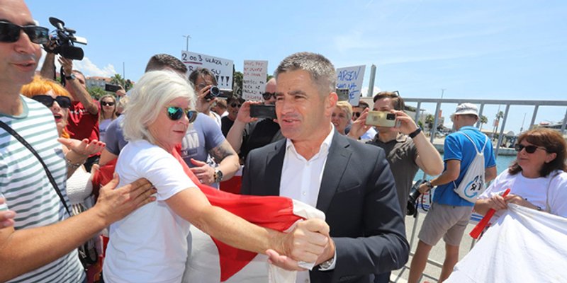 FOTO/VIDEO Prosvjed zbog zagađenja, Mihanović: Troska će se skladištiti u zatvorenom prostoru!