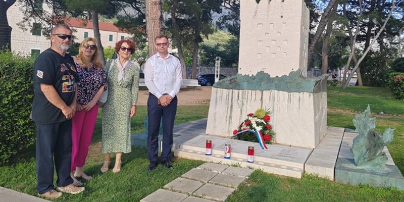 MAKARSKI DOMOVINCI POVODOM DANA DRŽAVNOSTI 'Čuvajmo domovinu, stoljećima smo bili bez države i slobode!'