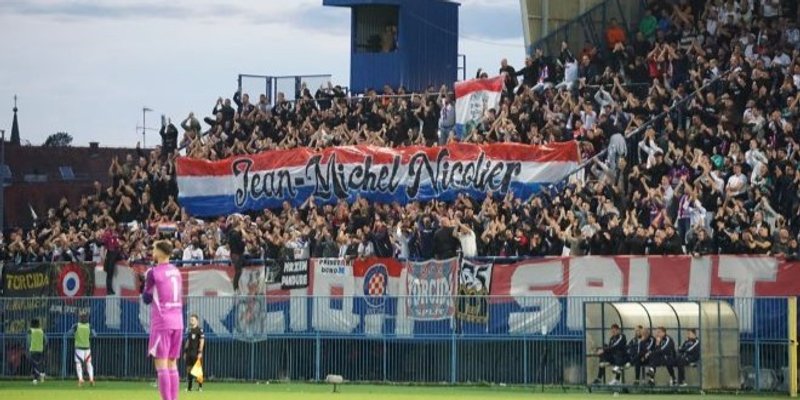VIDEO: Torcida podigla poruku u čast vukovarskom heroju, uslijedilo je skandiranje 'za dom spremni'