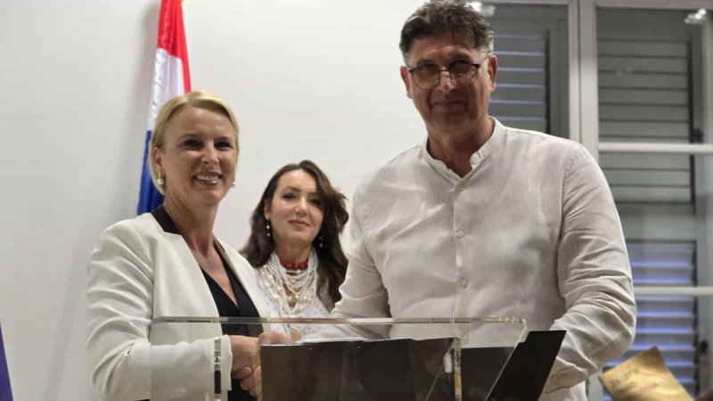 POTPISAN VAŽAN SPORAZUM 'Migracije su dio identiteta gotovo svake imotske obitelji'