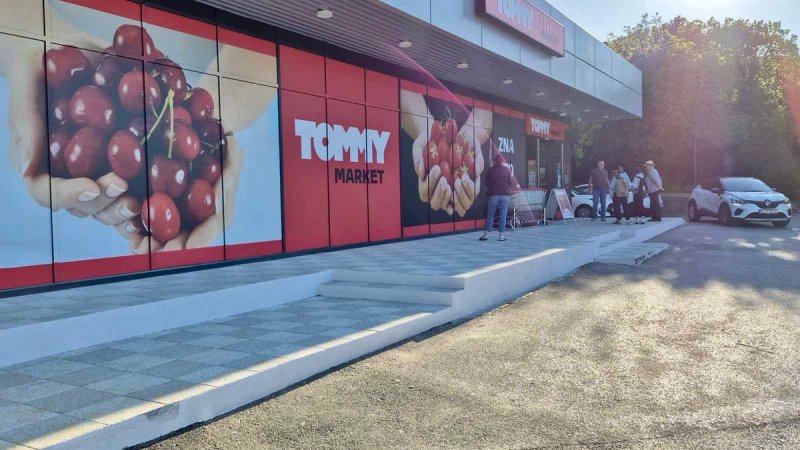 Tommy otvorio market u Kostreni