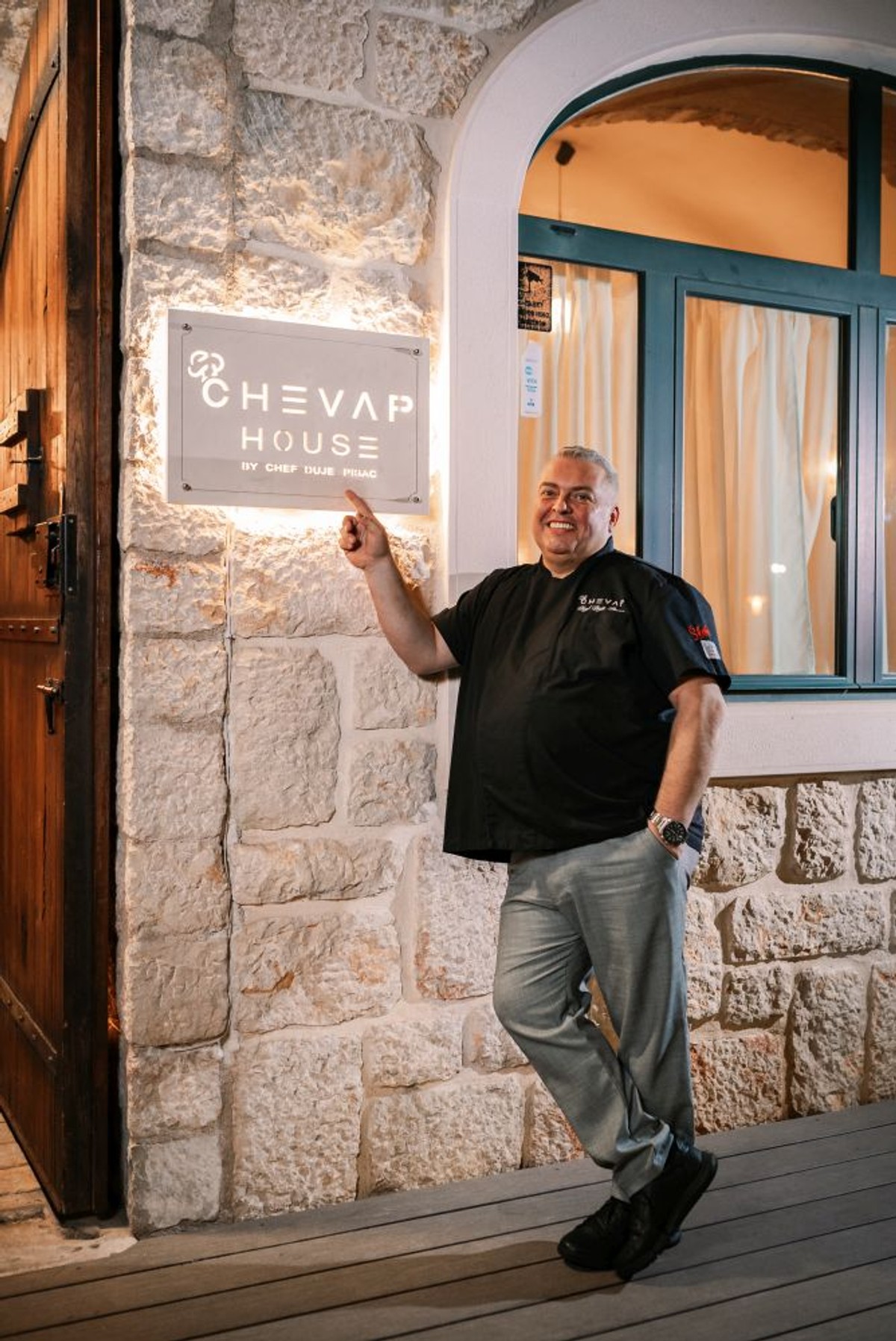 NOVO U CHEVAP HOUSEU! Teleća koljenica za dvije osobe