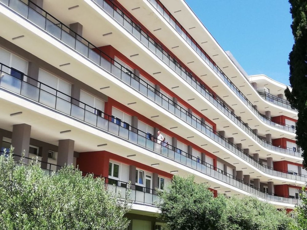 USUSRET DANU BOLNICE: U KBC-u Split otvorena Galerija Zoja Dumengjić