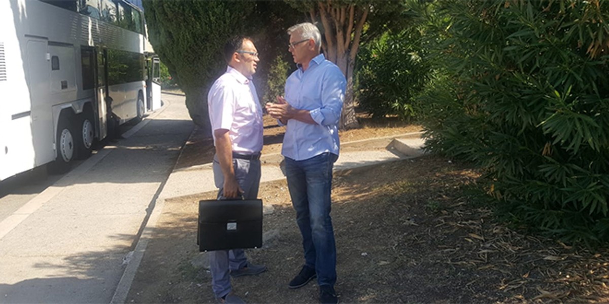 Vulić, Carević i Pralija došli na potpisivanje ugovora