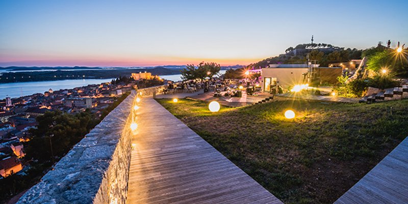 Prodaja magle s pokrićem: The Fogsellers na Tvrđavi Barone