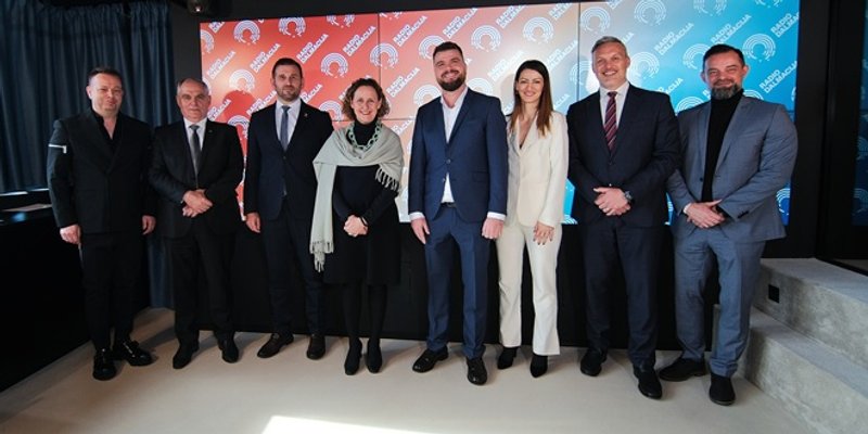 Ministrica Obuljen Koržinek na Radio Dalmaciji otvorila prvi vizualni radijski studio u Hrvatskoj