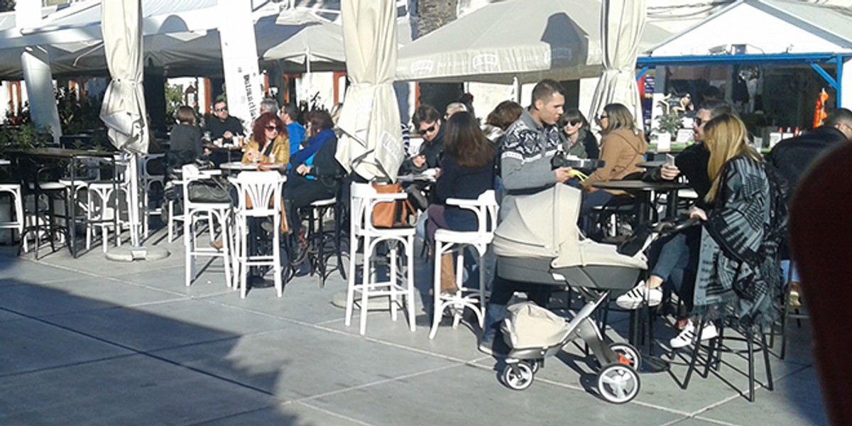 UŽIVO S KUĆICA: Porezna inspekcija je na Rivi u akciji...