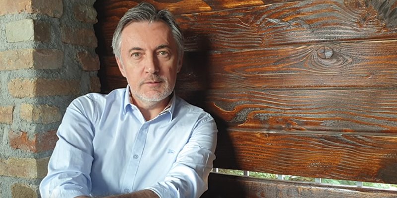 BOLI GA DUŠA Škoro traži od Olujića 100.000 kuna zato što ga je nazvao dezerterom