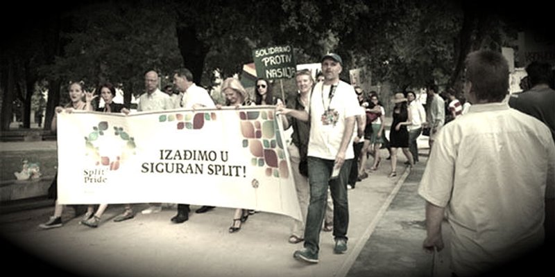 Parada je već svima dosadila, samo se još policija pali