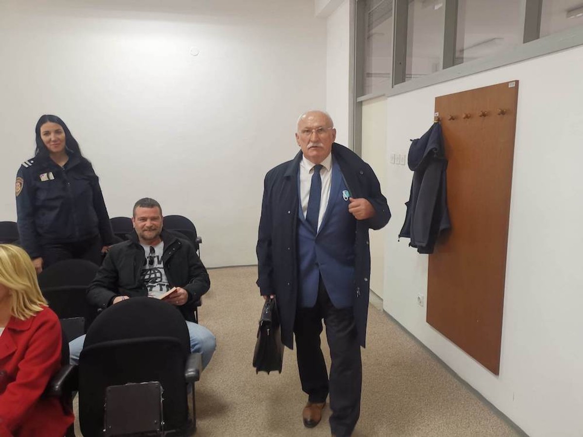 Suđenje Vojku V i Grši