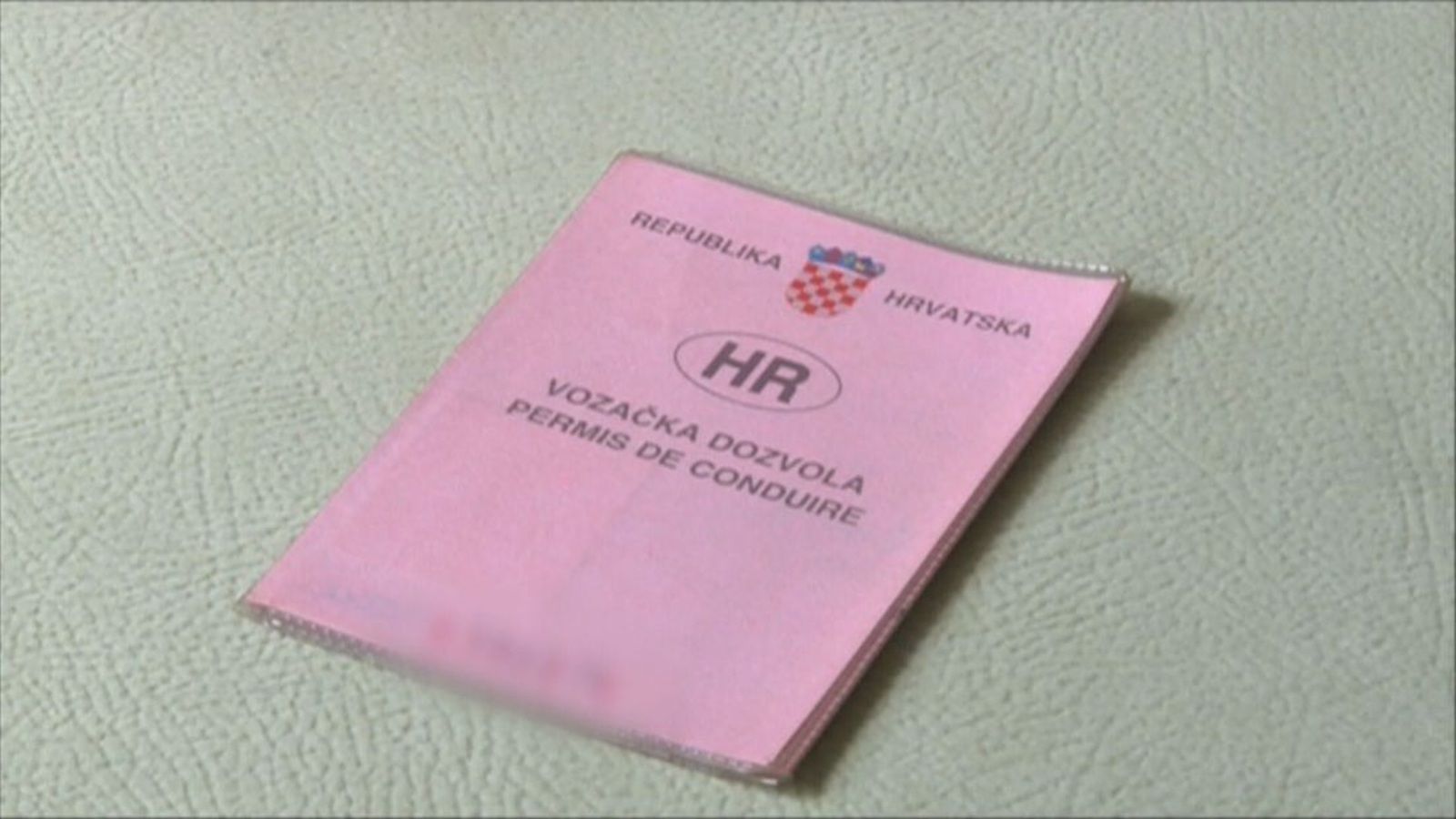 Imate staru ‘ružičastu’ vozačku dozvolu?