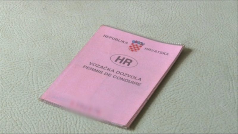 Imate staru ‘ružičastu’ vozačku dozvolu?