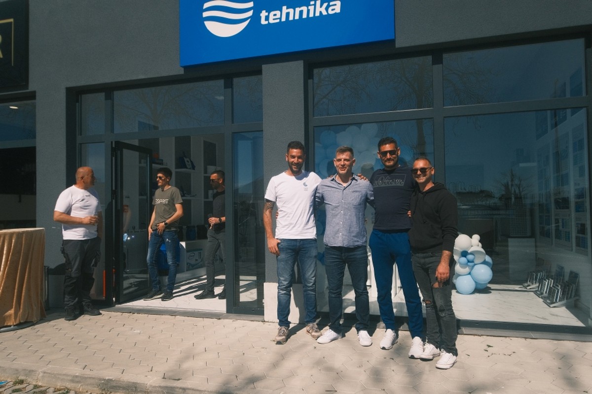 Salon tvrtke 'Bazenska tehnika' u Strožancu | Foto: Dean Bubić