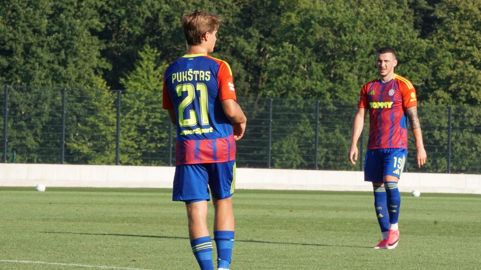 UŽIVO: Kraj prvog poluvremena, Hajduk vodi 1:0 pogotkom Rokasa Pukštasa!