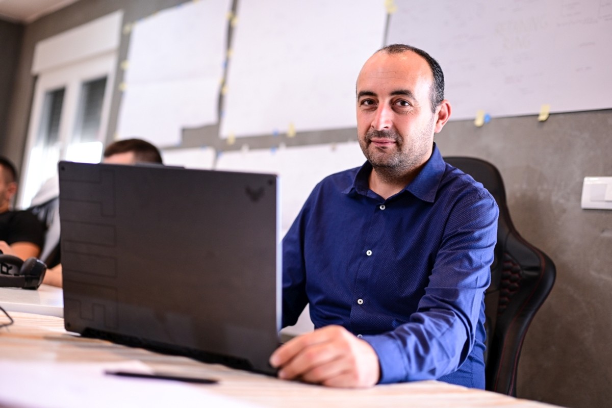 Aksijalni elektromotor, funkcionalni prototip i europska prijava patenta iz garaže u Otoku?