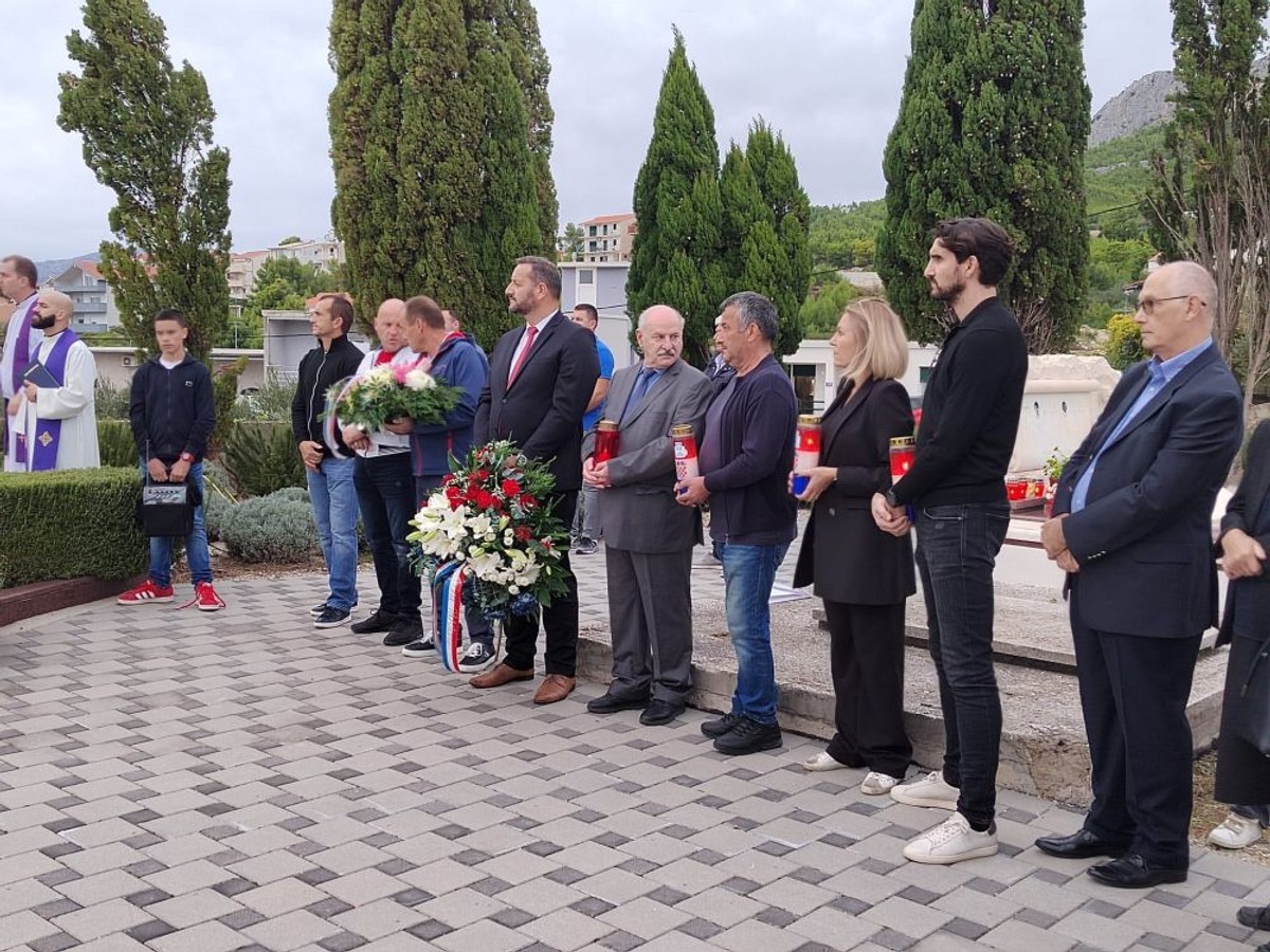 Svi sveti u Podstrani