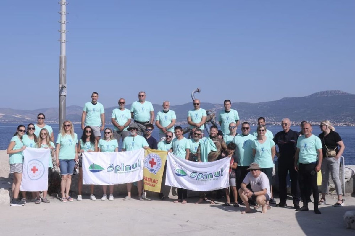 AKCIJA U SPINUTU Skupljen otpad s morskog dna, održana vježba spašavanja utopljenika