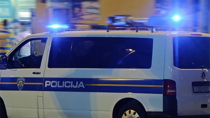 policija