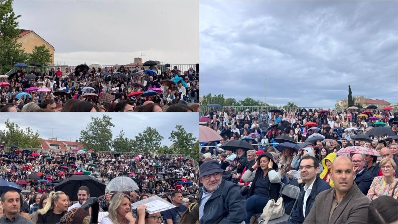 FOTO/VIDEO 'Kraljica lopte' na Starom placu ipak nije odoljela kiši