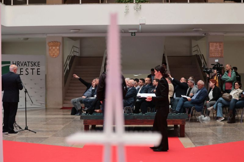 FOTO/VIDEO Pogledajte pobjednički rad mosta preko Kaštelanskog zaljeva: Ovako bi trebao izgledati novi ulaz u Split