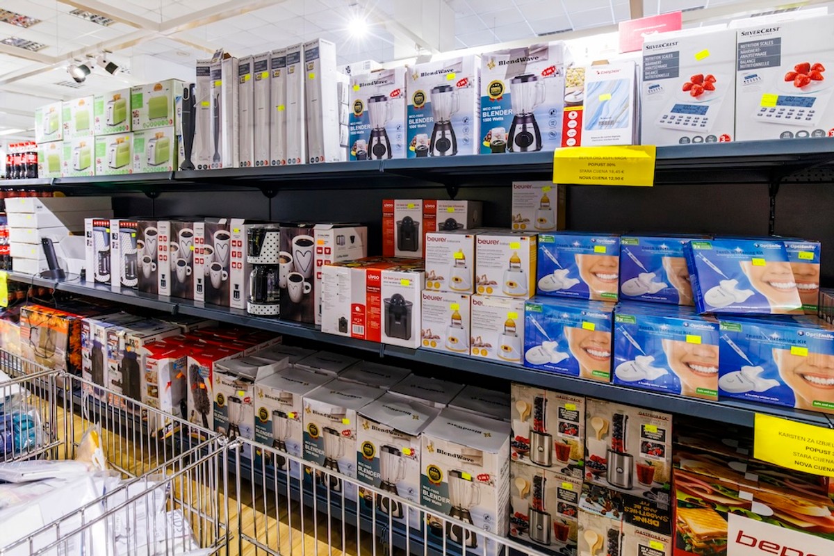 Ludilo u Kaštelima! U poznati outlet stigli vrhunski televizori - nećete vjerovati koliko koštaju! Evo što je još na brutalnoj akciji