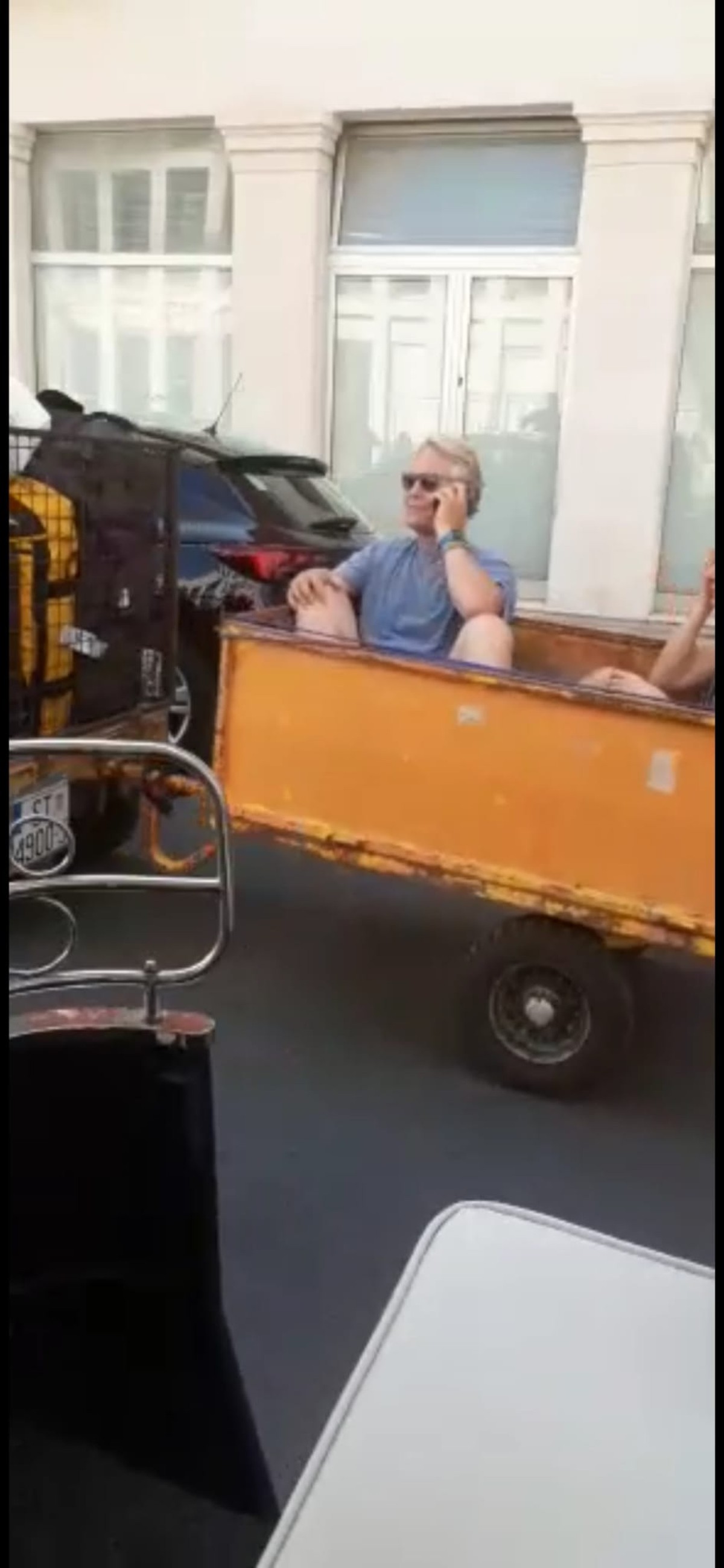 VIDEO Turisti se u Getu mogu voziti i u prikolici električnog dostavnog vozila