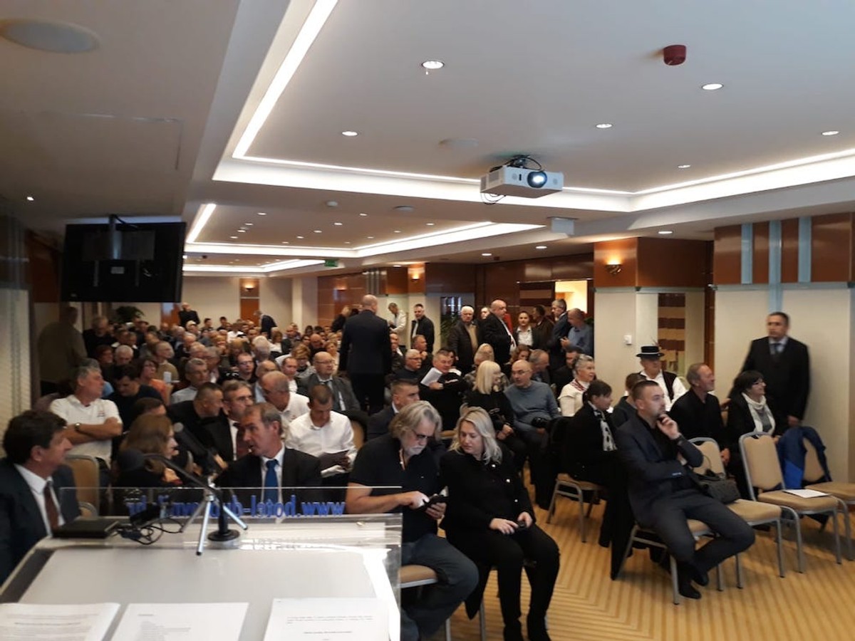 Ruža Tomašić na osnivanju Hrvatskih suverenista: Spremna sam se svega odreći, prati podove ili kuhati kavu, samo da ovaj domoljubni pokret uspije