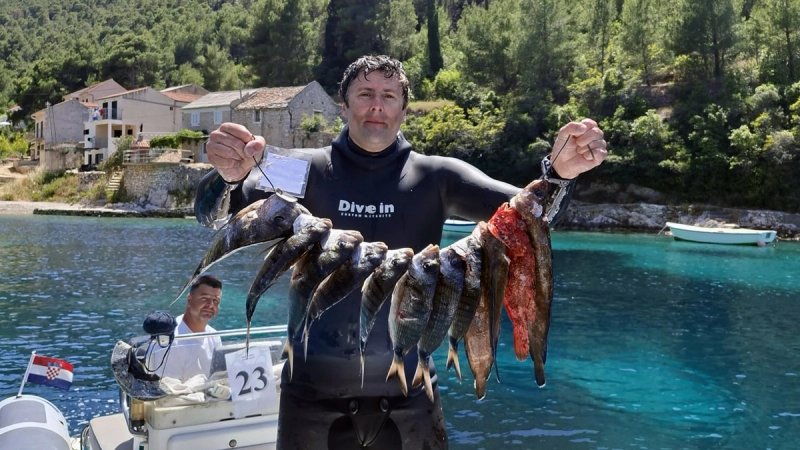 FOTO: Petar Prkić šampion južnog Jadrana u podvodnom ribolovu