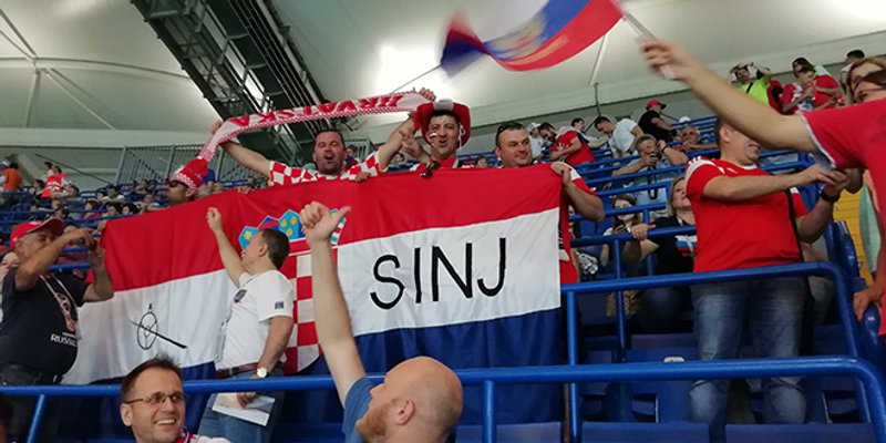 Sinjani doživjeli neugodnost u Rostovu, redari im bez objašnjenja oduzeli hrvatsku zastavu