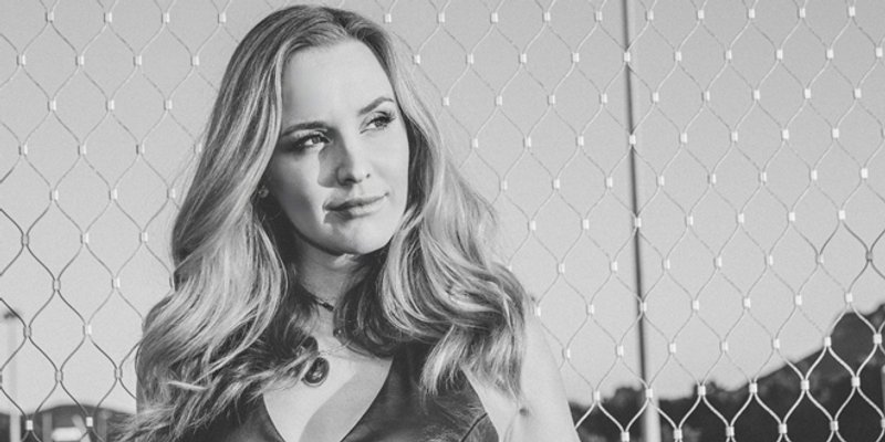 Splitska kantautorica Gloria Rocchi na životnom raskrižju s novom pjesmom i prvim diskografskim ugovorom