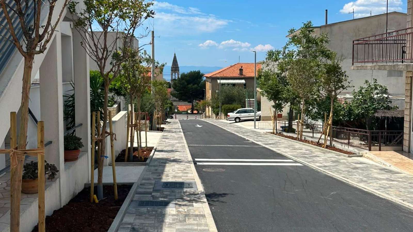 Završena prva faza rekonstrukcije Kotiške ulice u Makarskoj, od sutra je ponovno otvorena za promet