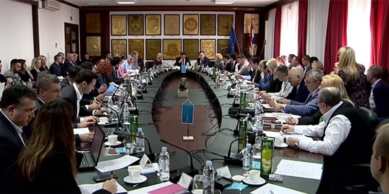 LIVE STREAM Oporba srušila kvorum!