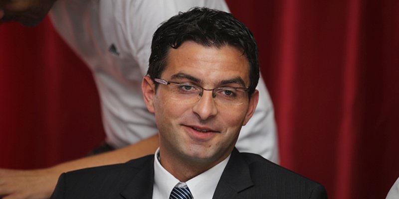 Prljević: Kolega Čikotiću, moram te razočarati...