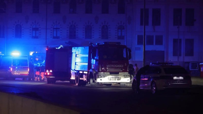 POSLJEDICA POŽARA Bez stuje je još uvijek 2.000 ljudi s omiškog područja