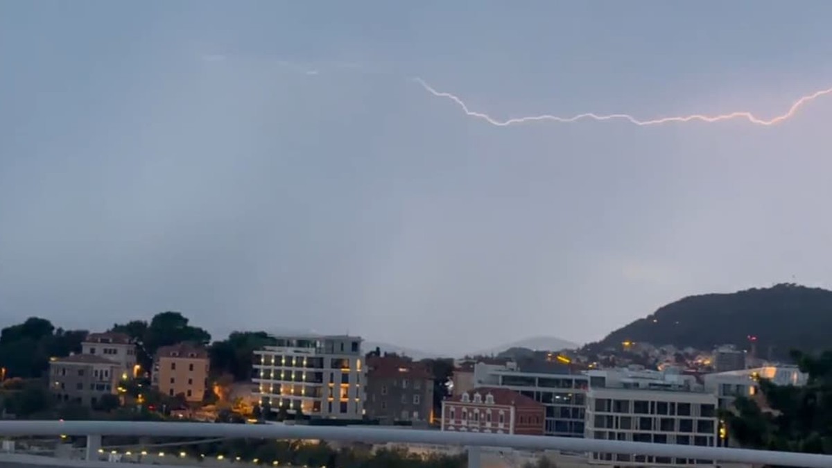 VIDEO Nevrijeme se približava Splitu