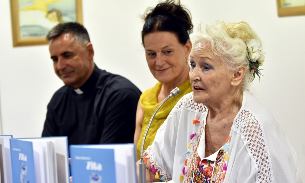 TUŽNA VIJEST: Preminula je Božena Martinčević, neumorna njegovateljica dalmatinskog etnografskog blaga