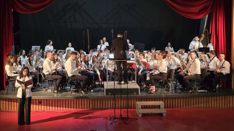 FOTO: U Imotskom održan Susret puhačkih orkestara Splitsko-dalmatinske županije