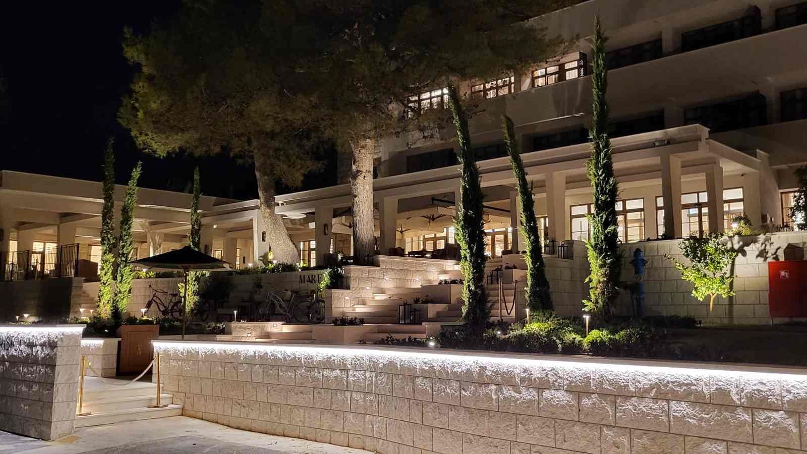 POSAO IZ SNOVA PRETVORIO SE U NOĆNU MORU: Došao sam na Brač raditi kao portir u hotelu s 5 zvjezdica, a završio sam na gradilištu