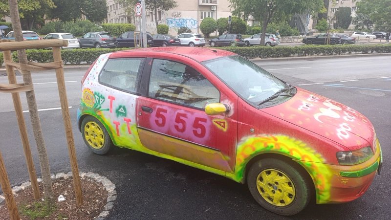 FOTO UBOD Nije najnoviji model, ali izaziva pažnju
