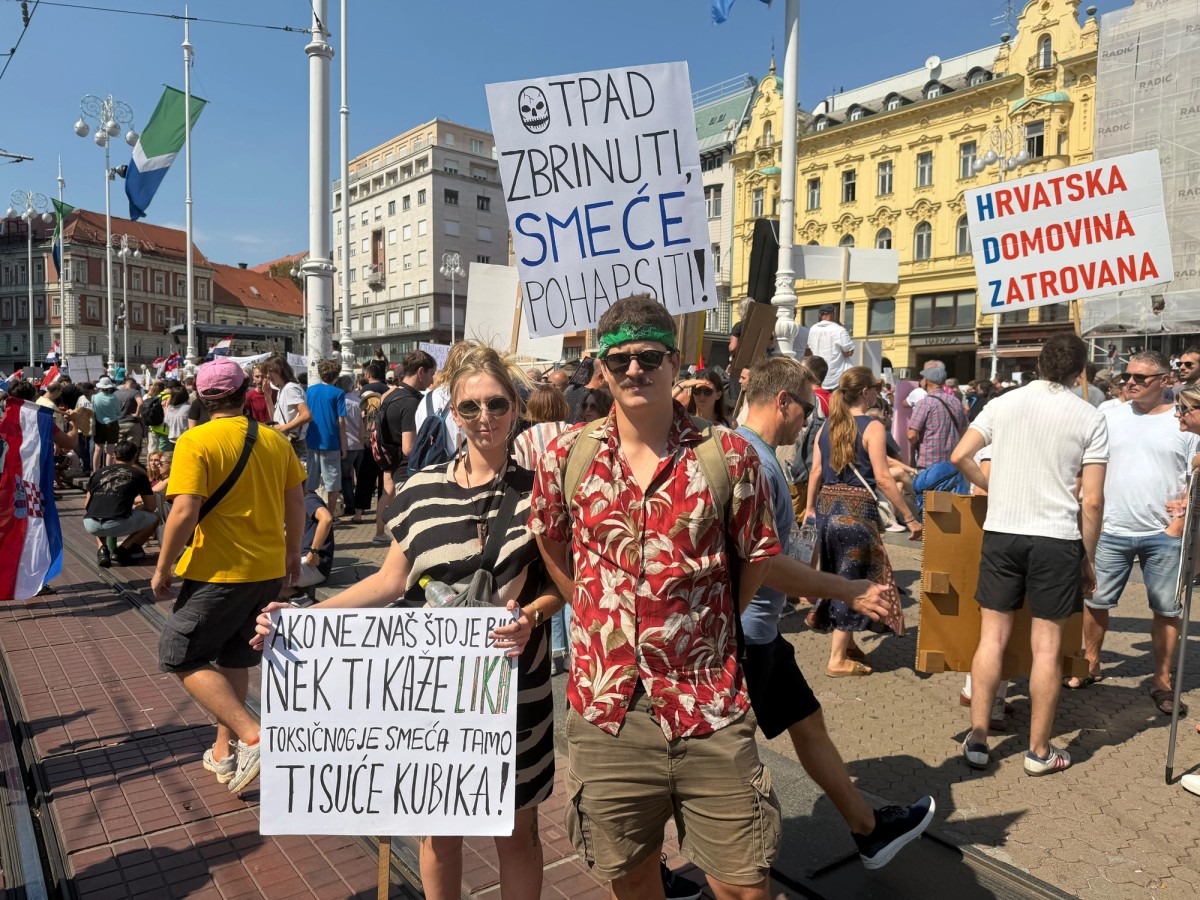 NEZAPAMĆENI EMOTIVNI NABOJ Mnogi su kraj zagrebačkog skupa dočekali u suzama
