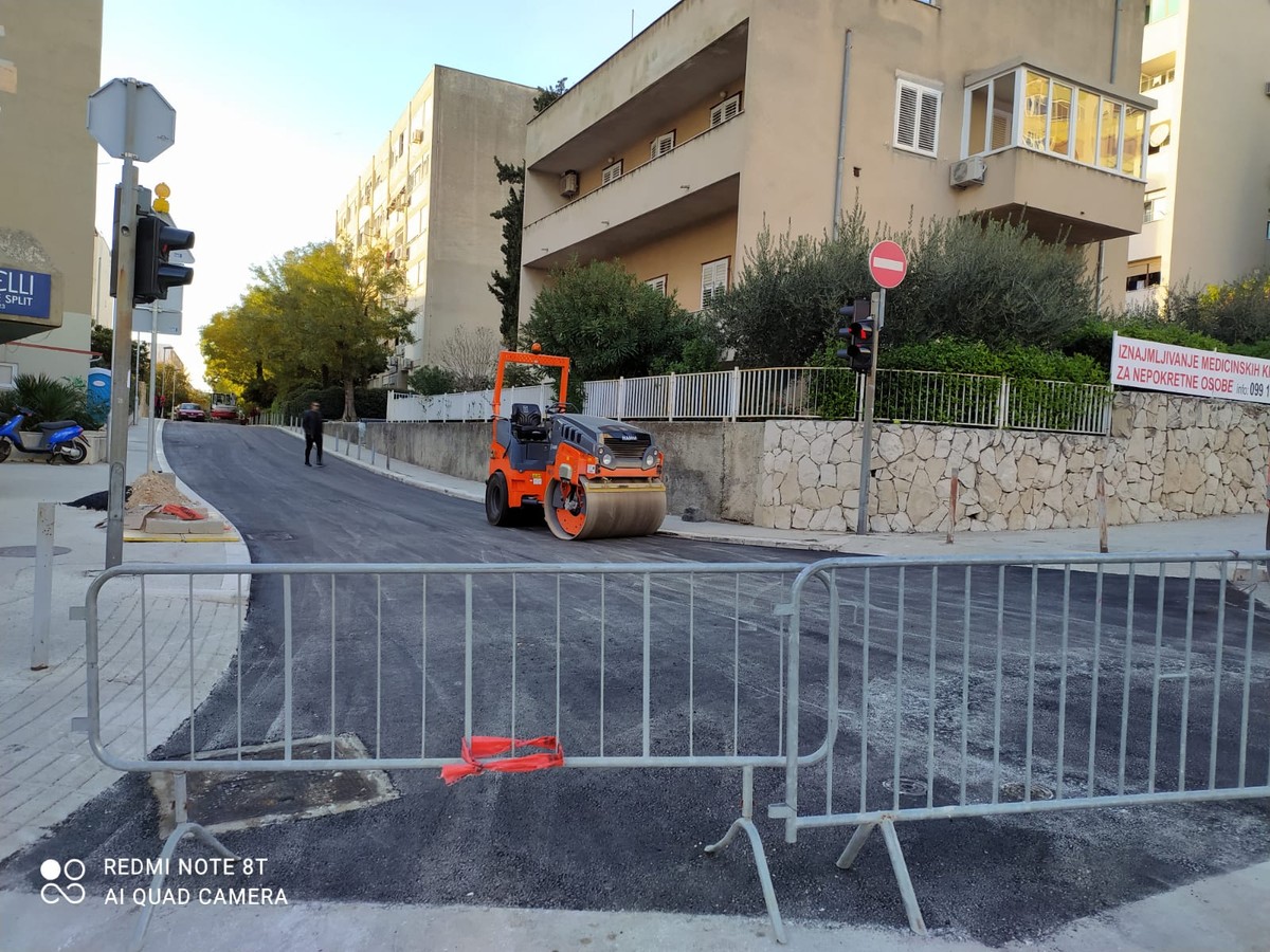 Nakon više od 50 godina kompletno zamijenjene vodovodne cijevi u Ulici Vojka Krstulovića u Splitu