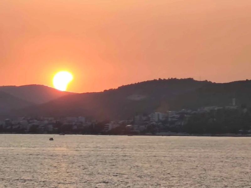 FOTOGALERIJA Čitatelji su nam poslali fotografije pomrčine Sunca iz cijele Hrvatske, čak i iz inozemstva