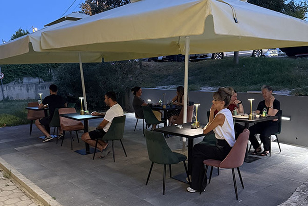 PIZZERIJA TOMATOS PRIPREMILA POPUST Zapamtite početak nastave po dobrom (ručku), počastite svoje školarce!