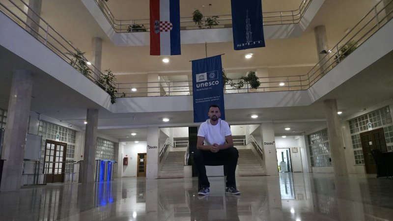Bojan Ivošević u ponoć objavio fotografiju iz Banovine, poslao je poruku...
