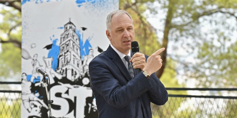 HSP SPLIT: Osuđujemo fizički  napad na Andru Krstulovića Oparu!