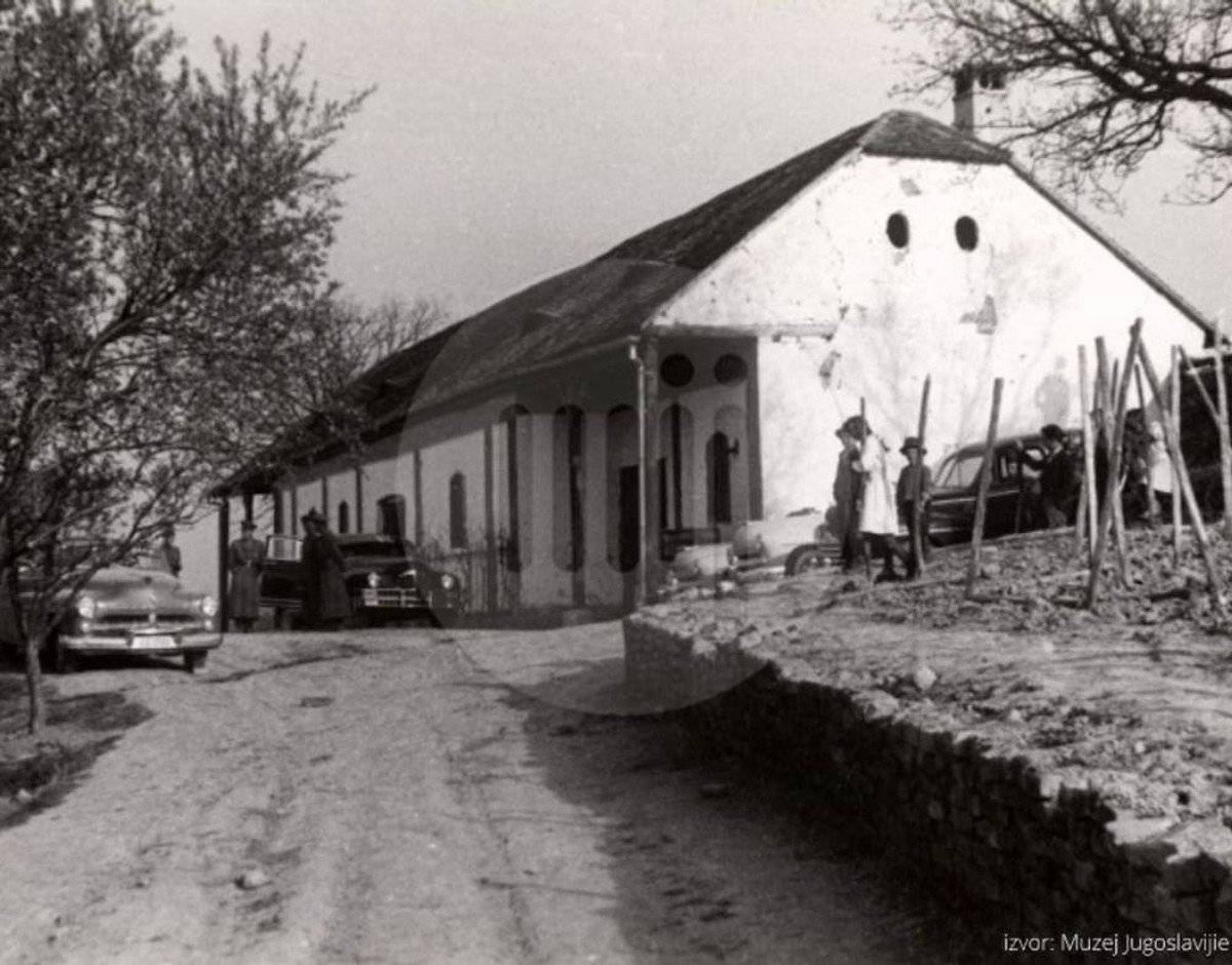 TAJNE TITOVIH VILA: Pod stare dane jugoslavenski vladar bio je paranoičan i spavao s pištoljem pod jastukom