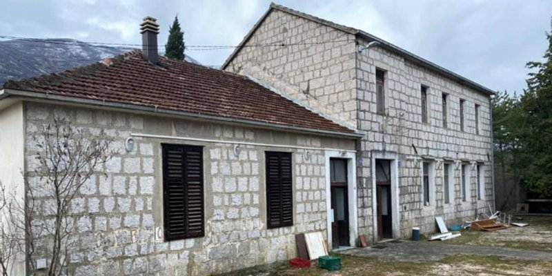 Stara škola u Rašćanima preuredit će se u planinarski dom
