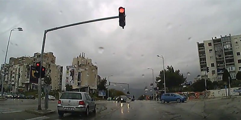 VIDEO Pogledajte kako vozači u Splitu prolaze kroz crvena svjetla